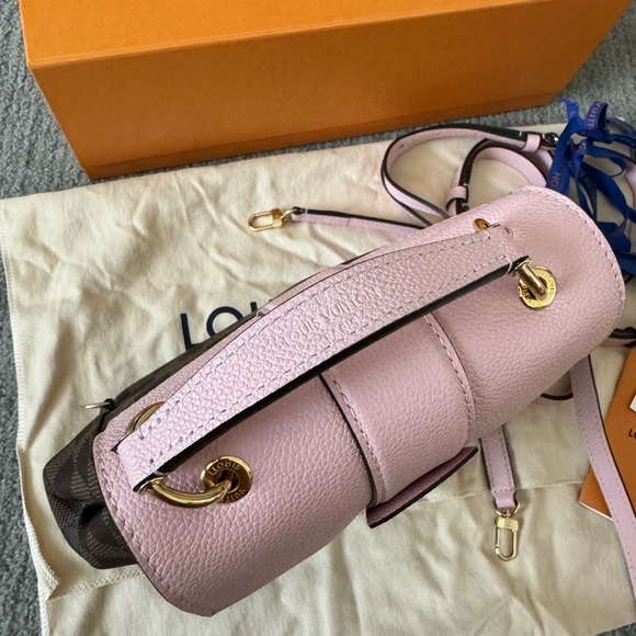 Louis Vuitton Clapton Backpack - Picture 3 of 8